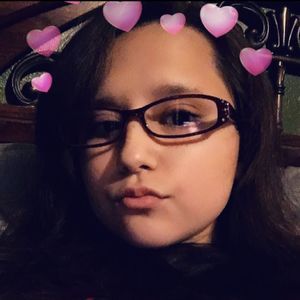 Meet your Posher, Gabriela